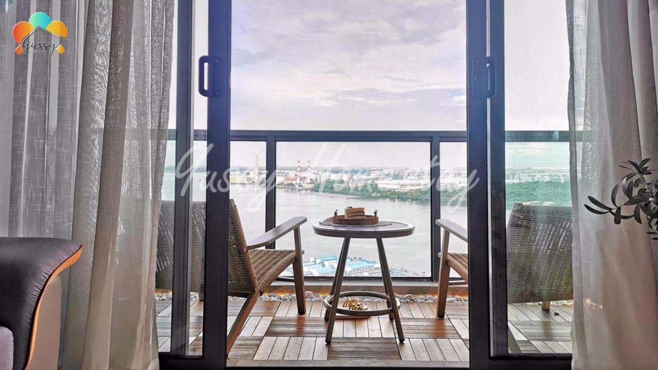 Yussy 2 Bedroom Sea View Condo At R&F Princess Cove Johor Bahru Kültér fotó